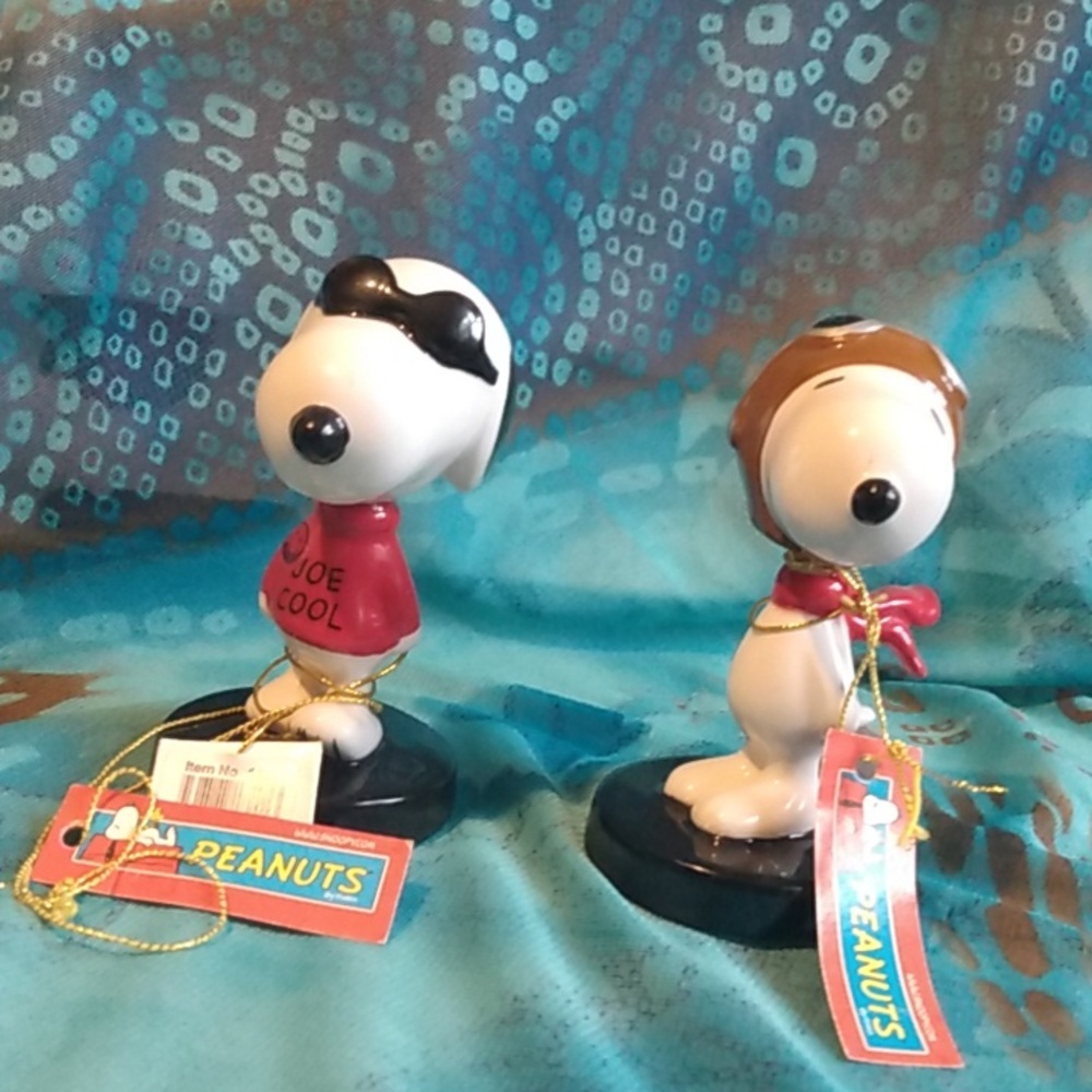 NWT peanuts Westland giftware peanuts.Snoopy Bobble heads. Joe cool Flying Ace